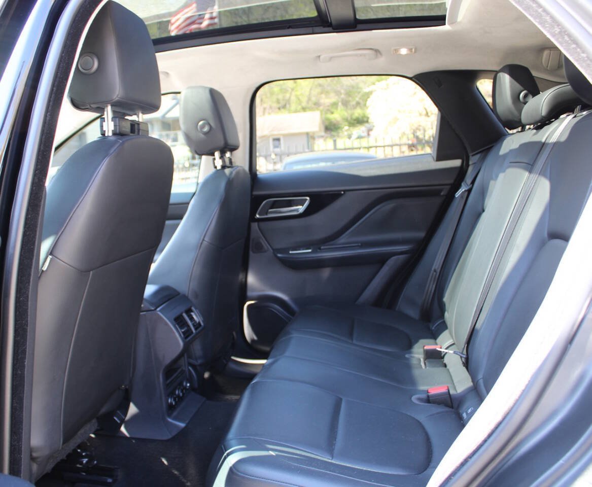Used 2019 Jaguar F-PACE Premium AWD/4WD image 34