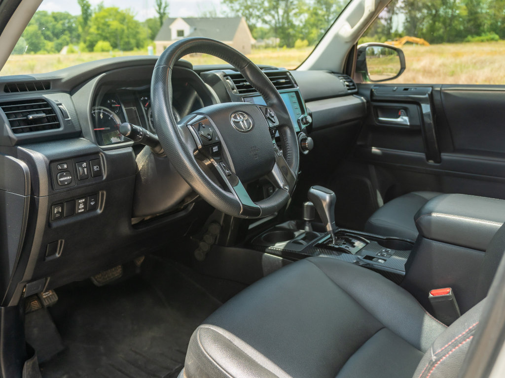 Used 2020 Toyota 4Runner TRD Off-Road Premium w/ Moonroof Package AWD/4WD image 11