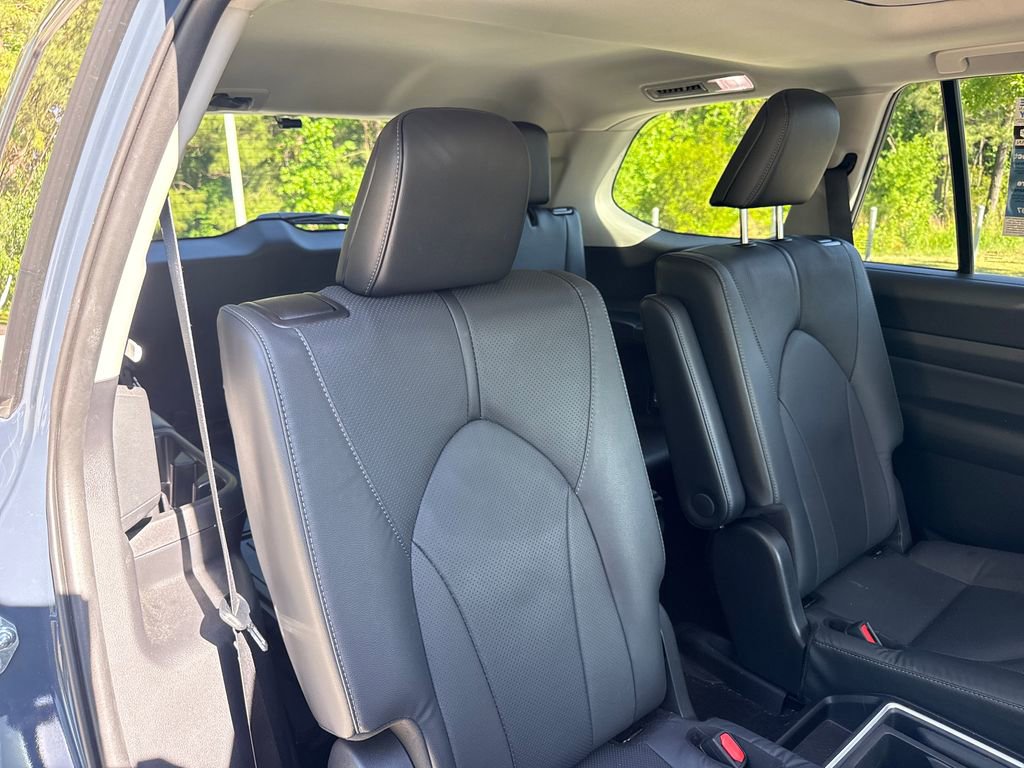 Used 2025 Toyota Grand Highlander AWD Hybrid image 33