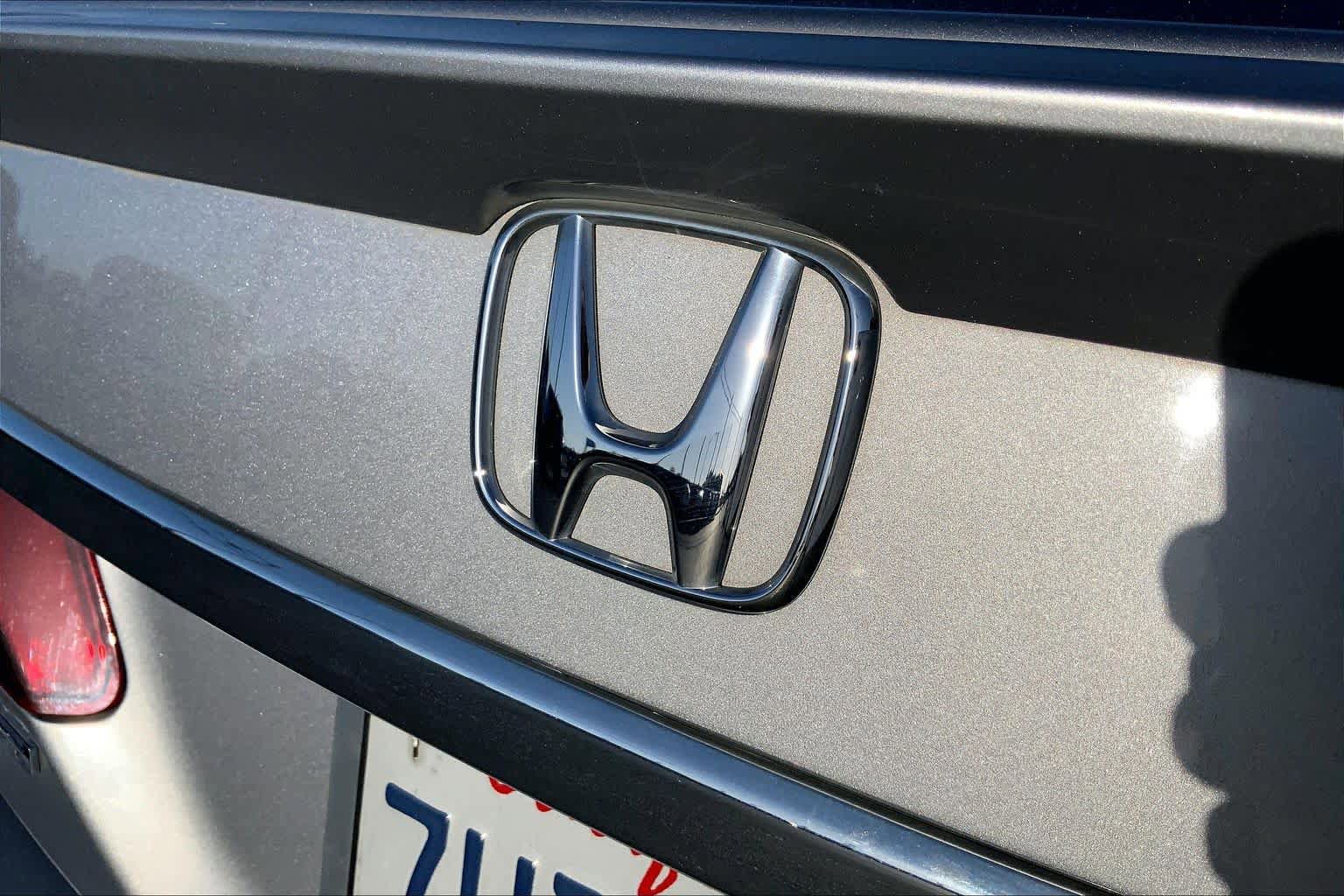 Used 2017 Honda Accord EX image 30
