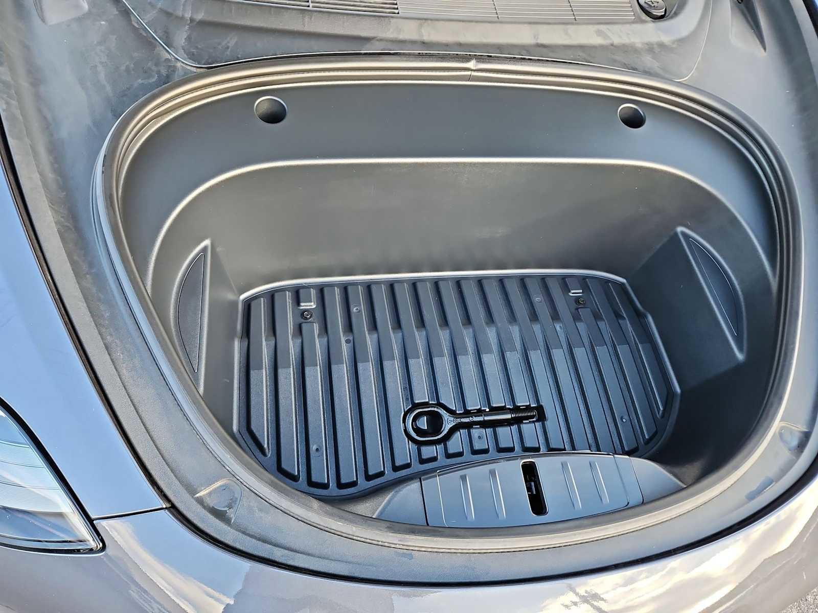 Used 2023 Tesla Model 3 Standard Range image 14