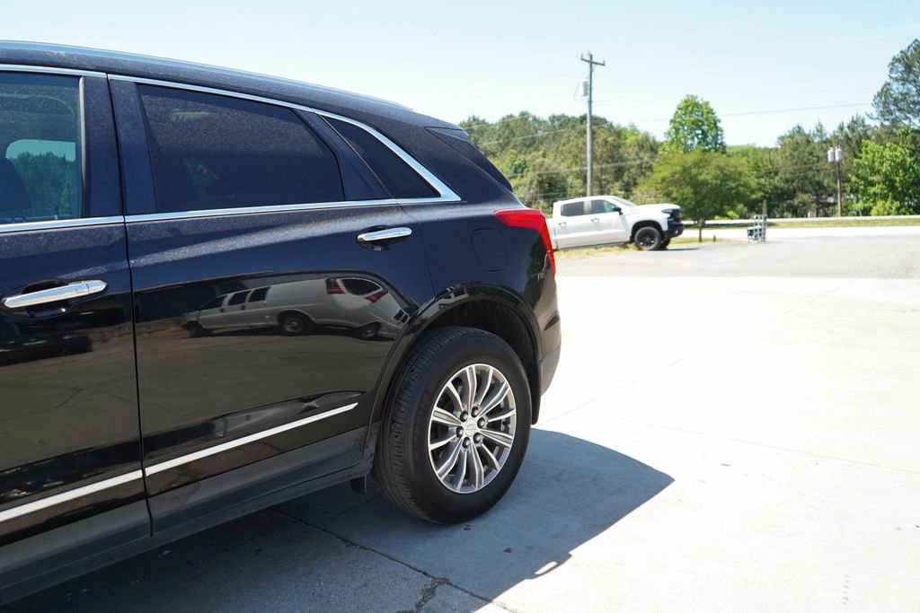 Used 2017 Cadillac XT5 Luxury w/ Driver Awareness Package FWD image 22