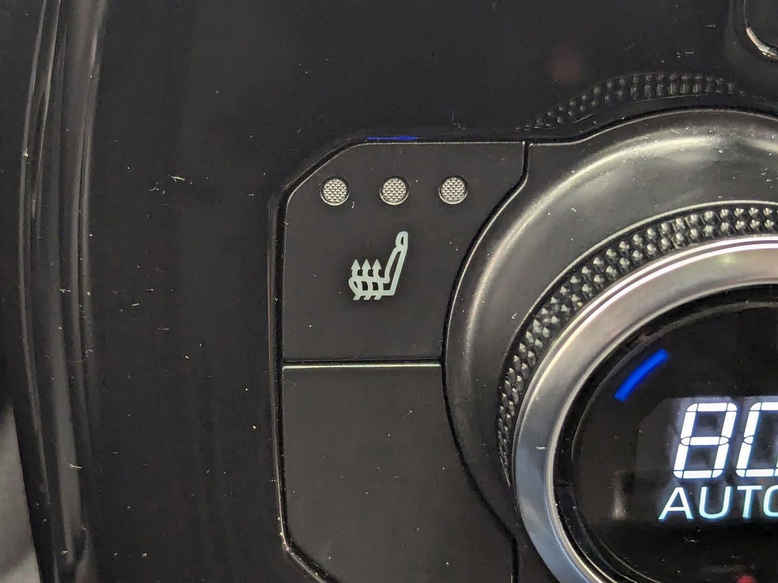 Used 2025 Toyota Highlander XLE image 27