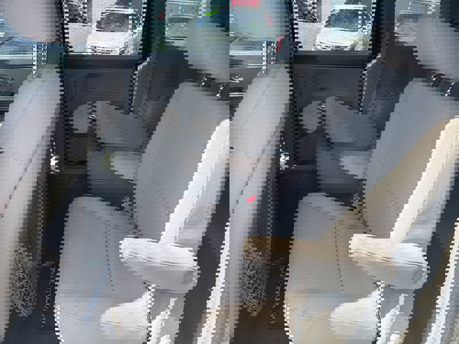 Used 2015 Kia Sedona LX image 17