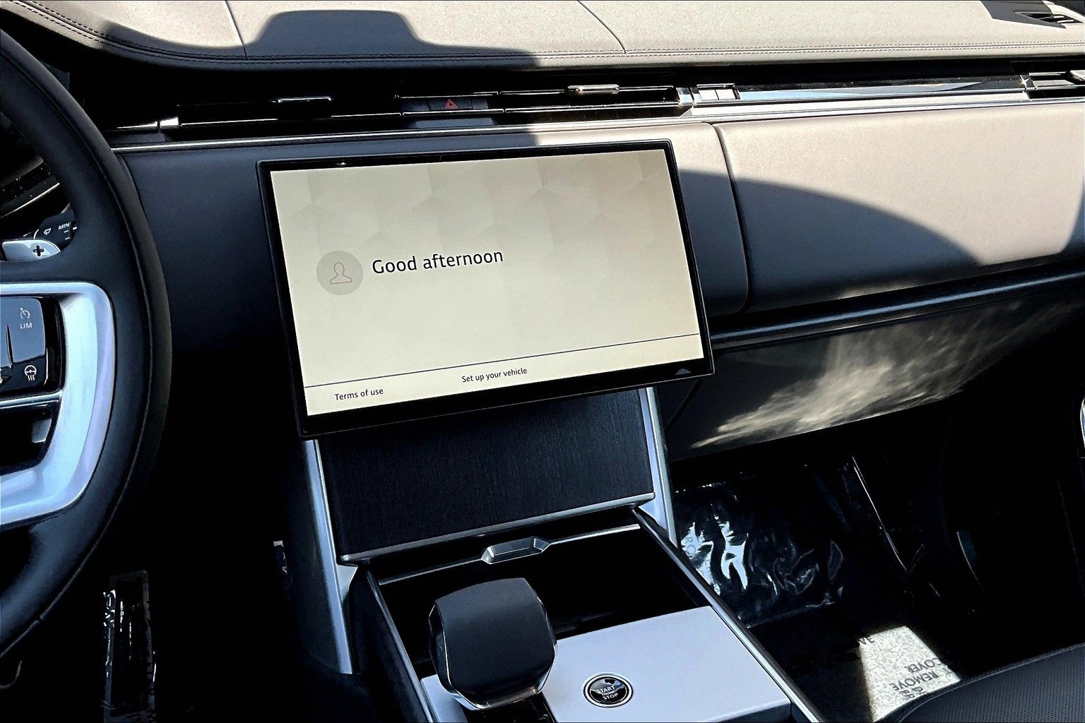 New 2025 Land Rover Range Rover SE image 7