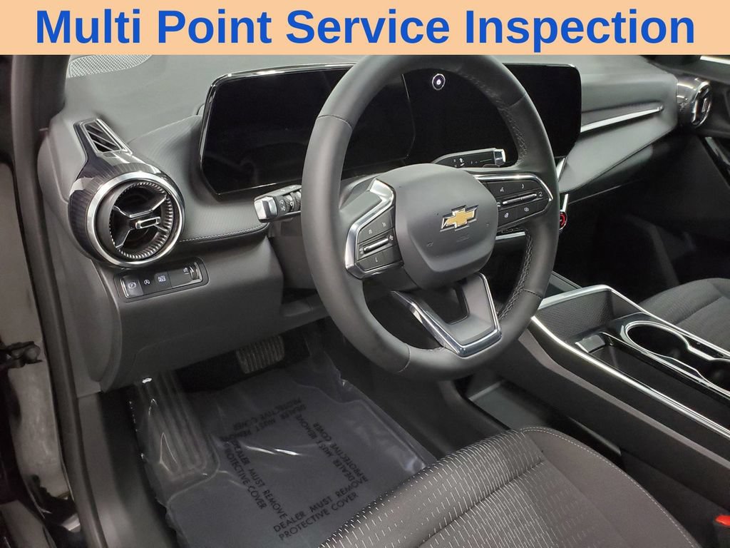 Used 2025 Chevrolet Equinox LT w/ Safety and Technology Package FWD image 11