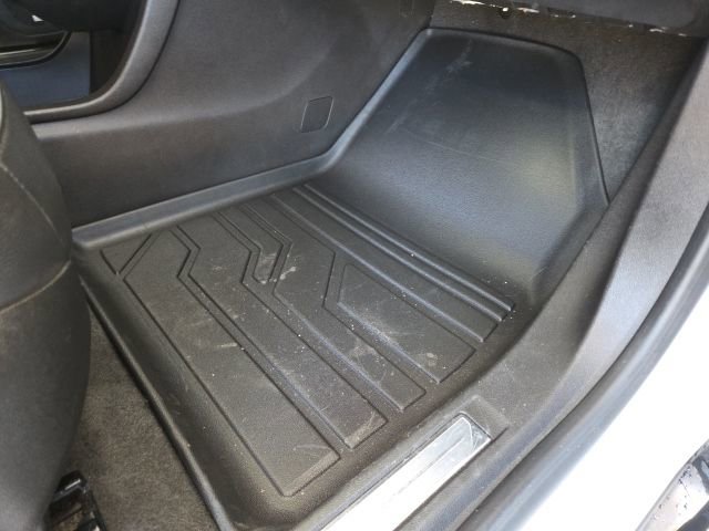 Used 2023 GMC Acadia SLT FWD image 21