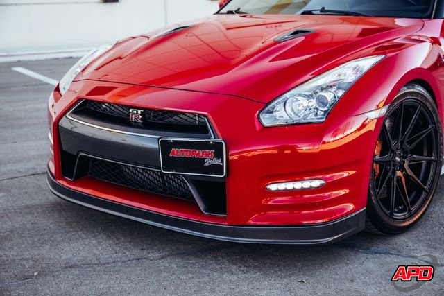 Used 2014 Nissan GT-R Premium image 23