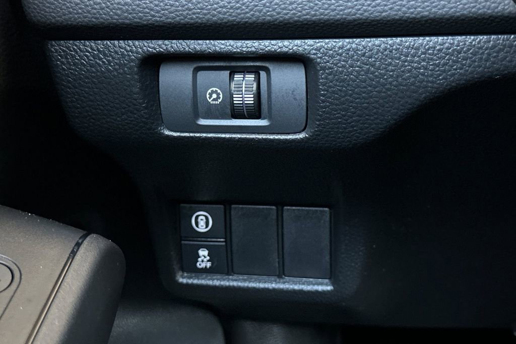 Certified 2023 Honda Civic EX image 29