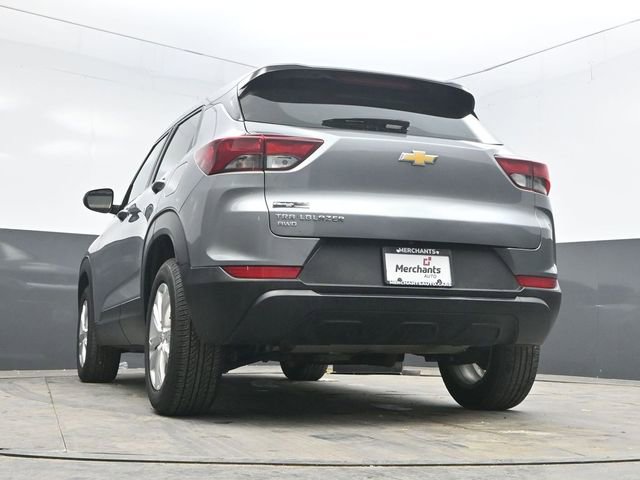 Used 2023 Chevrolet TrailBlazer LS AWD/4WD image 21