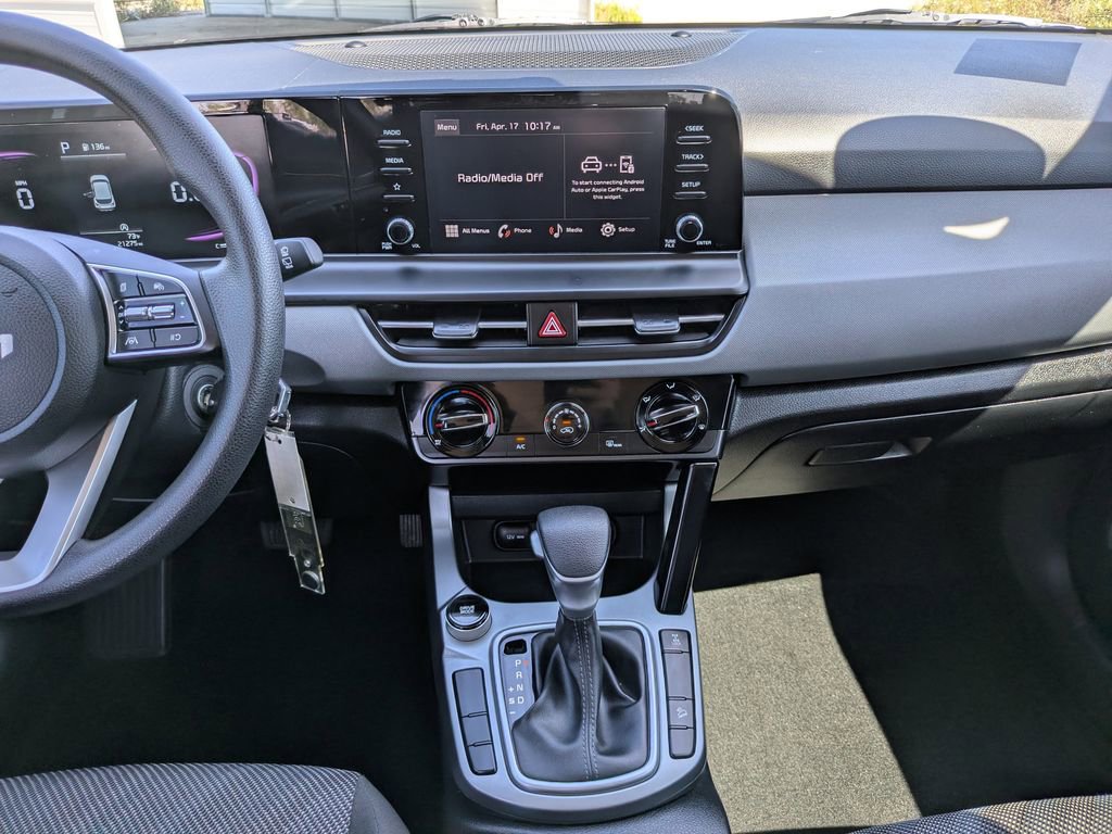 Certified 2025 Kia Seltos LX AWD/4WD image 16