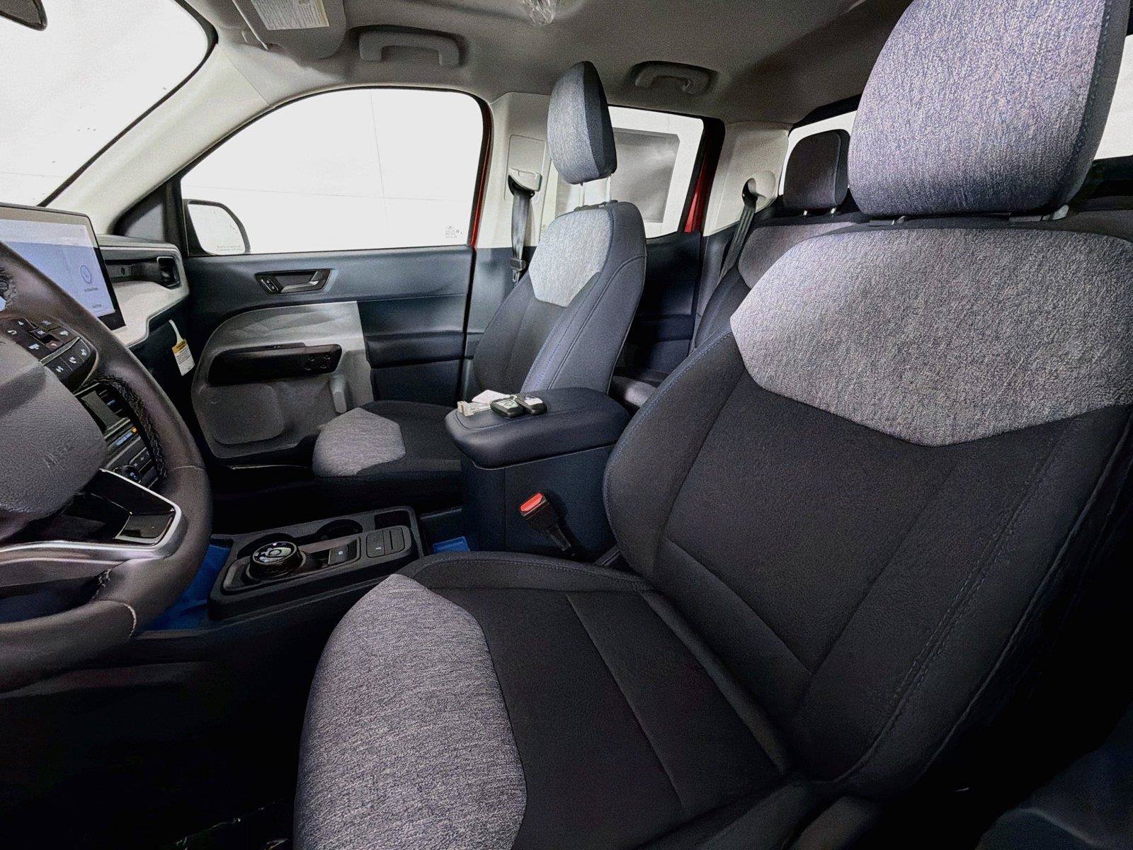 New 2026 Ford Maverick XLT w/ XLT Luxury Package FWD image 2