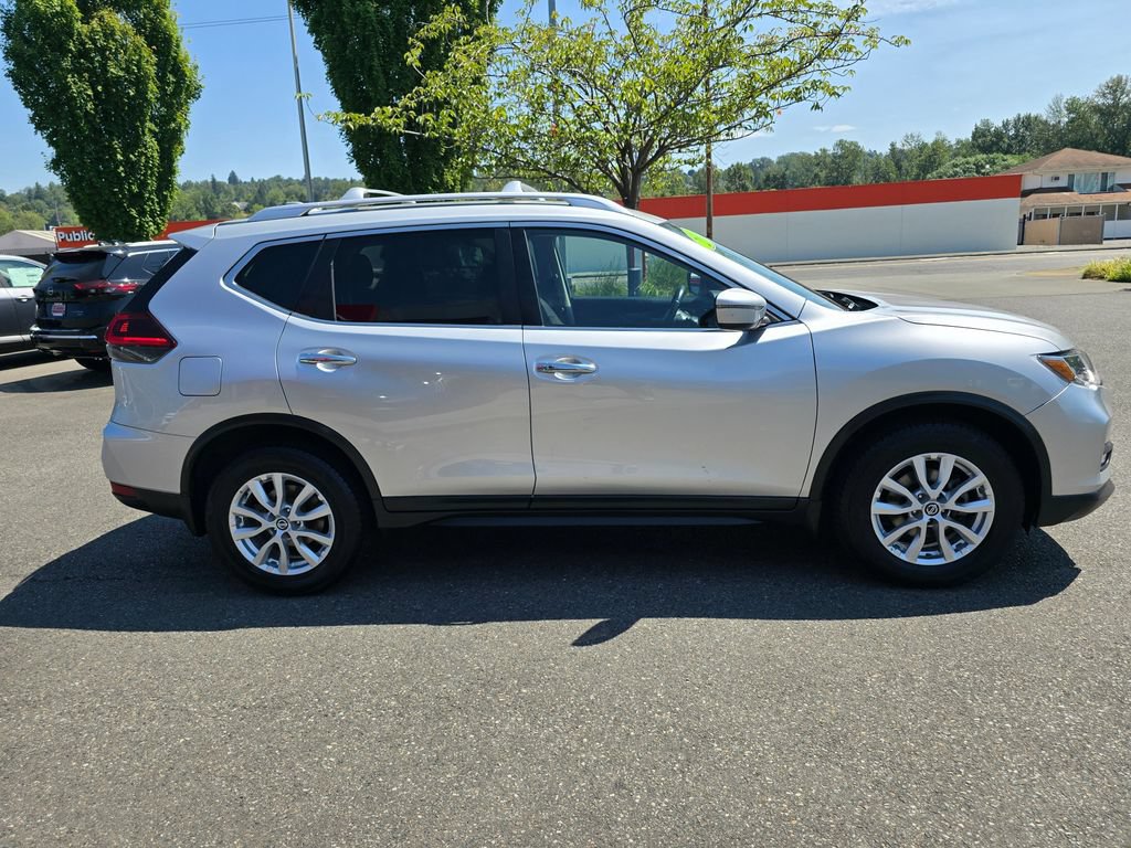 Used 2018 Nissan Rogue SV AWD/4WD image 6