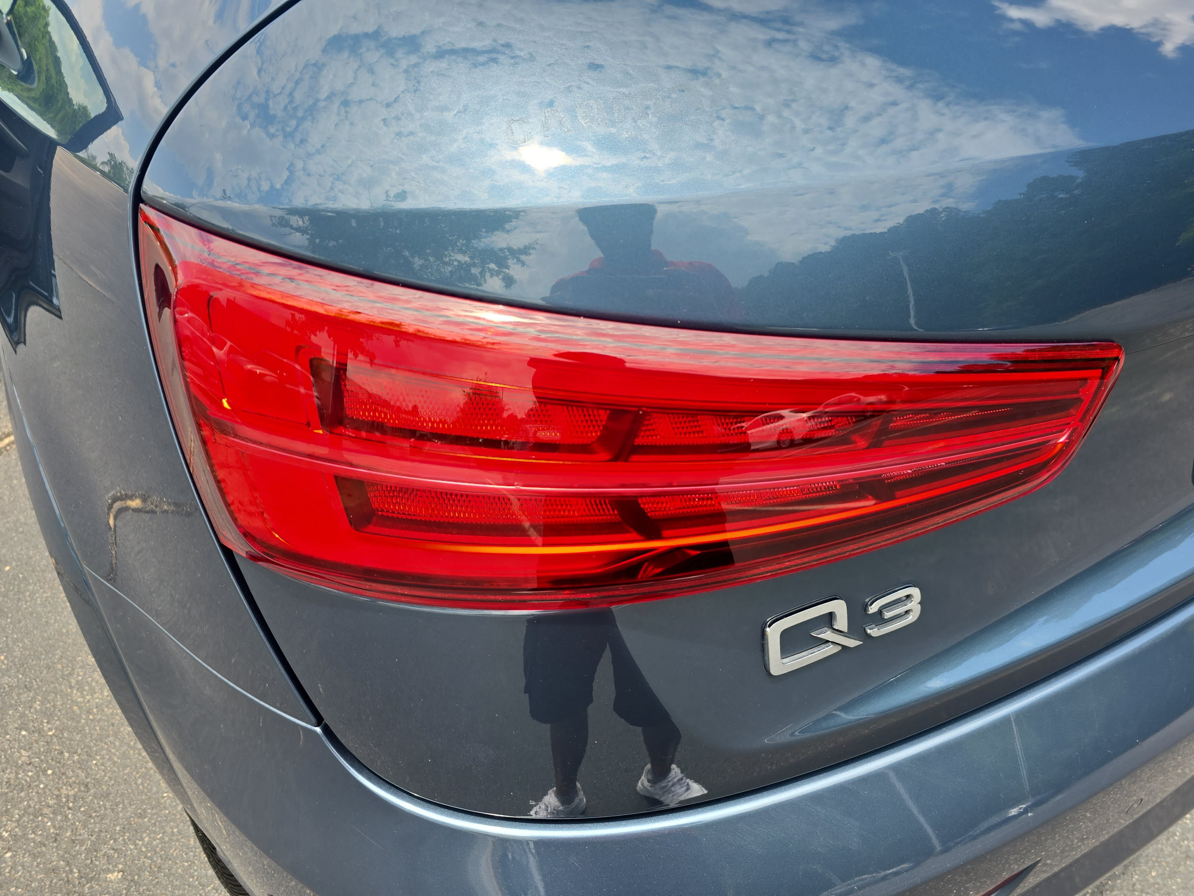 Used 2018 Audi Q3 2.0T Premium Plus w/ Premium Plus Package AWD/4WD image 35