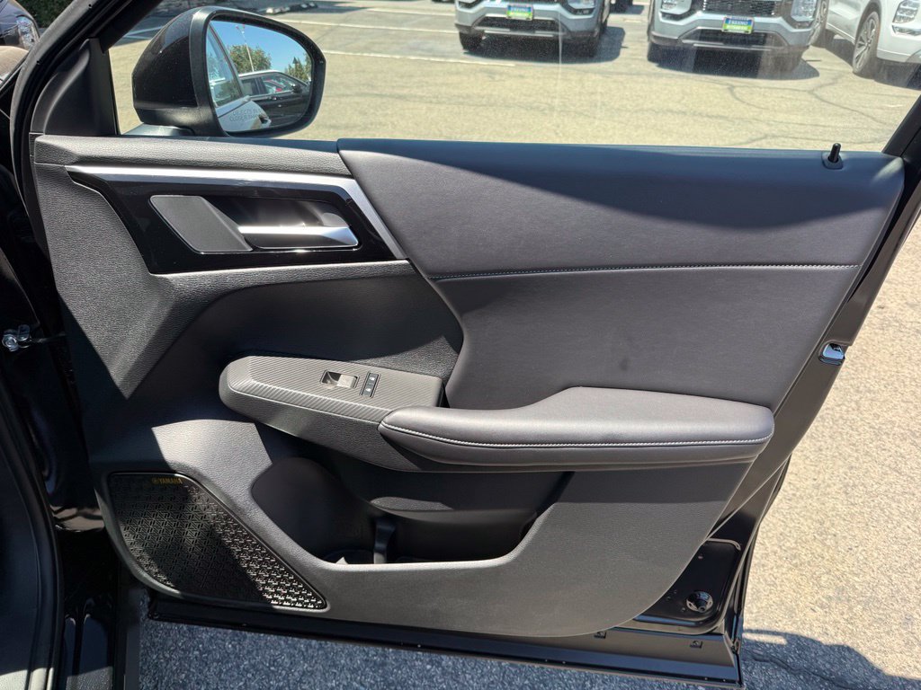 New 2026 Mitsubishi Outlander SE FWD image 18