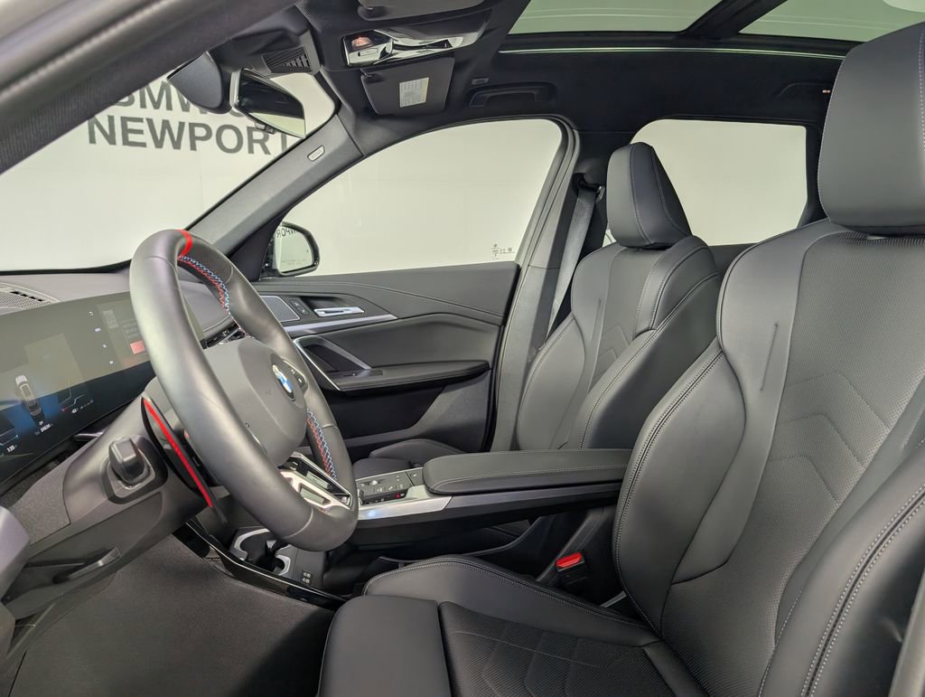 Used 2026 BMW X1 M35i w/ Technology Package image 2