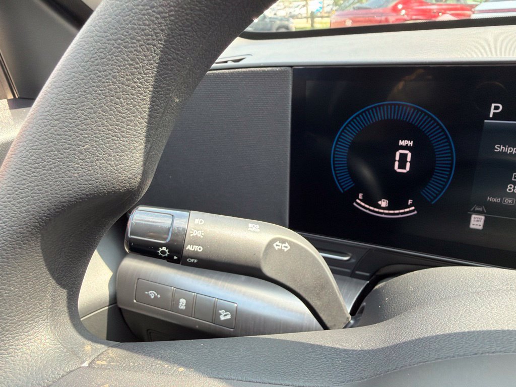 New 2027 Hyundai Kona SE AWD/4WD image 28