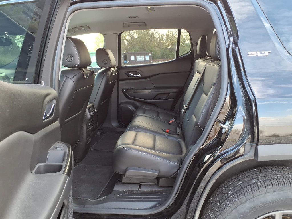 Used 2018 GMC Acadia SLT AWD/4WD image 32