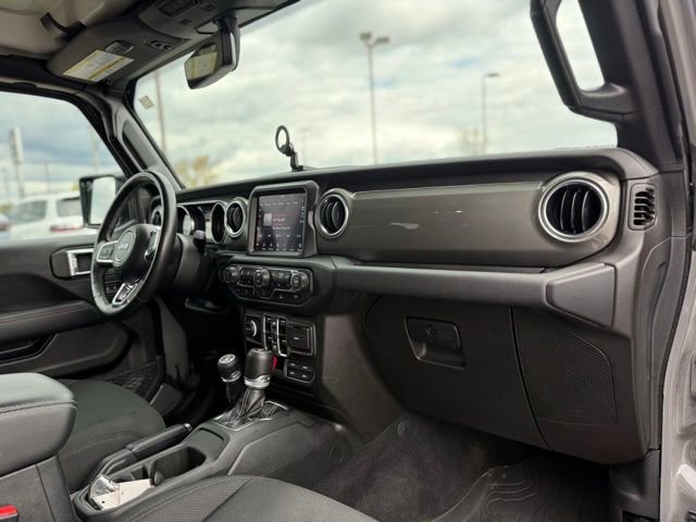 Used 2023 Jeep Wrangler Unlimited Sahara w/ Cold Weather Group AWD/4WD image 16