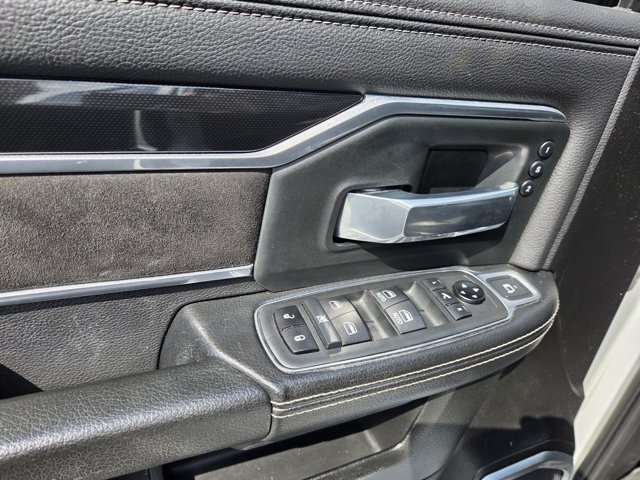 Used 2020 RAM 2500 Laramie w/ Night Edition AWD/4WD image 39