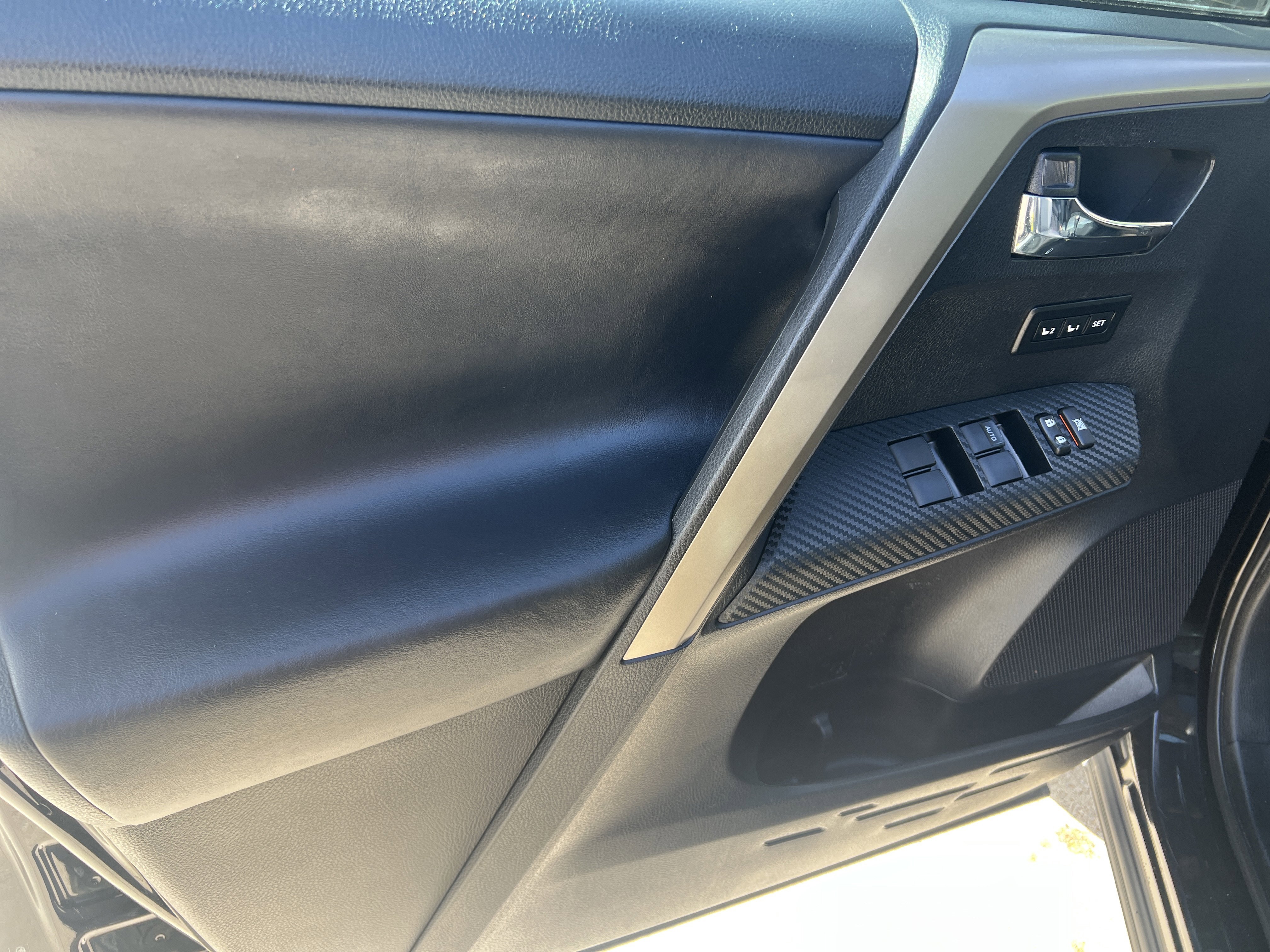 Used 2013 Toyota RAV4 Limited FWD image 13