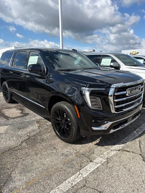 New 2026 GMC Yukon XL Elevation w/ Elevation Premium Package AWD/4WD image 3