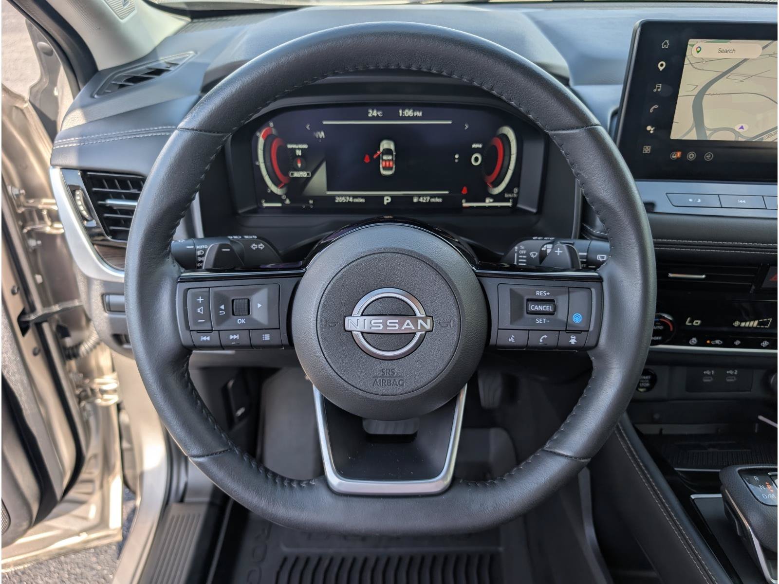 Used 2024 Nissan Rogue Platinum AWD/4WD image 26