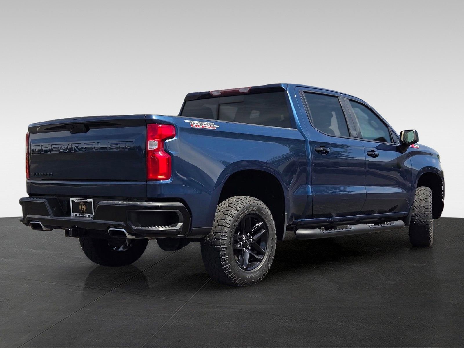 Used 2019 Chevrolet Silverado 1500 LT Trail Boss AWD/4WD image 4