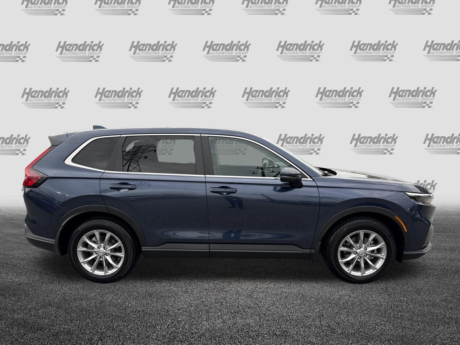 Certified 2025 Honda CR-V EX image 5
