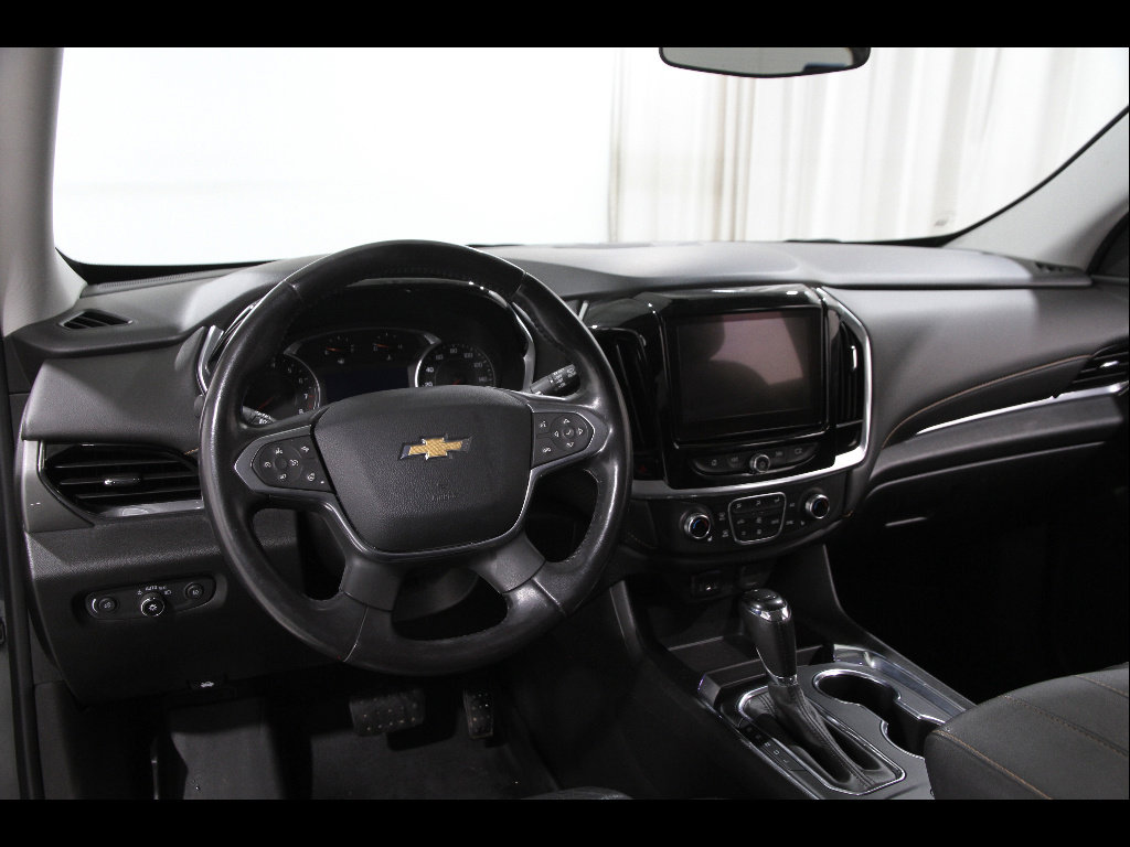 Used 2020 Chevrolet Traverse LT w/ Driver Confidence II Package image 6