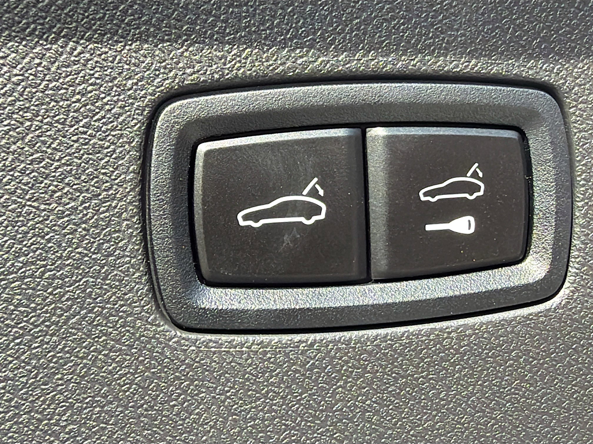 Used 2024 Porsche Cayenne S image 13