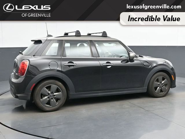 Used 2022 MINI Cooper 4-Door Hardtop image 8