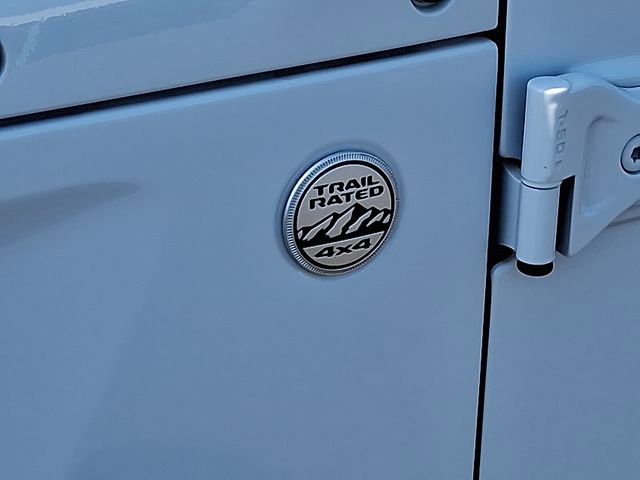 Used 2021 Jeep Wrangler Unlimited Islander image 37