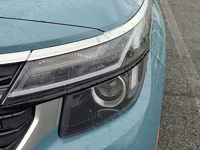 Used 2024 Kia Seltos S image 9