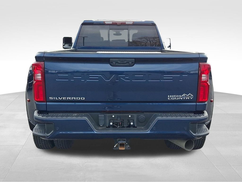 Used 2023 Chevrolet Silverado 3500 High Country w/ Technology Package image 5