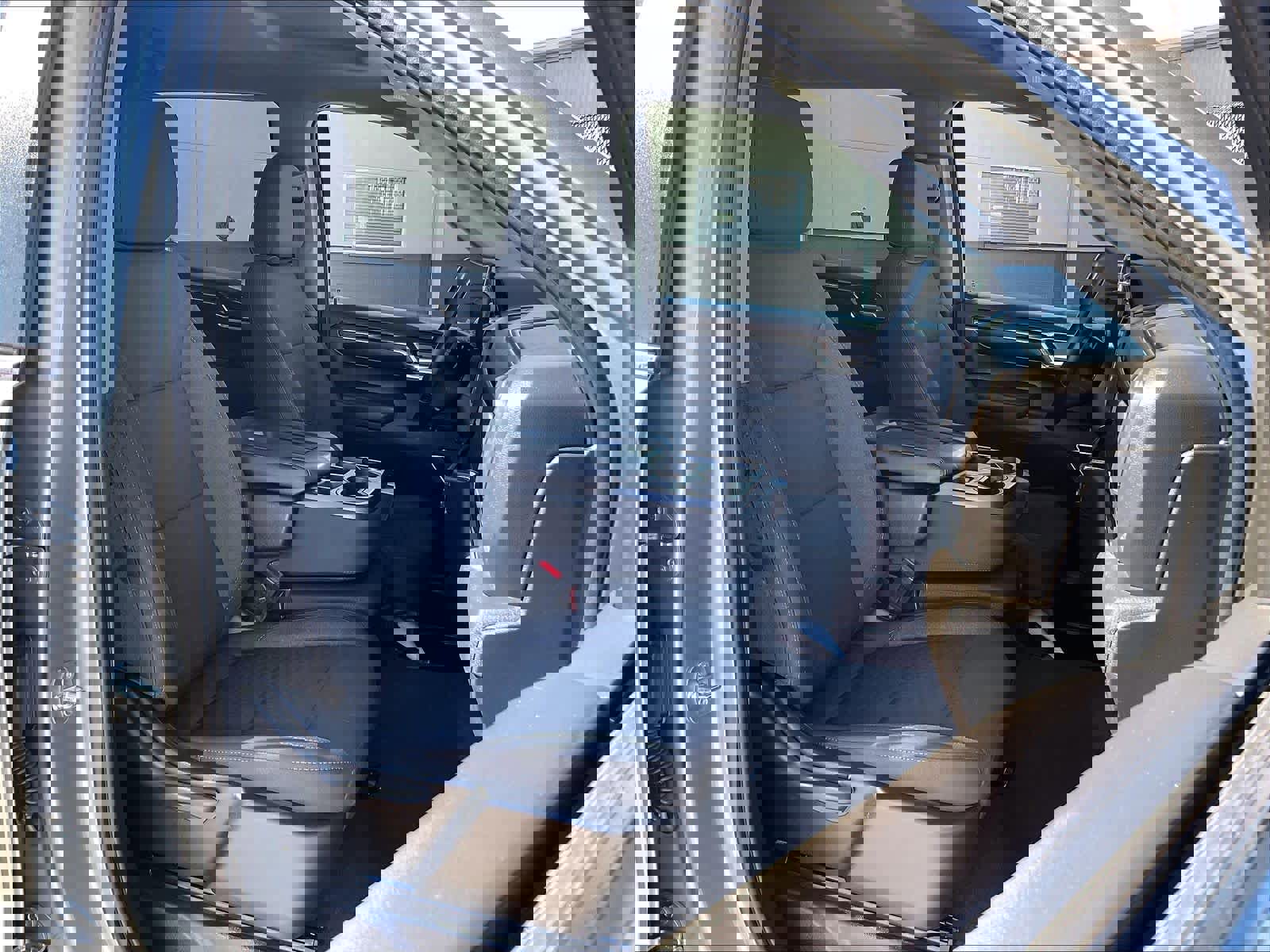 Used 2023 Chevrolet Silverado 1500 LT image 11