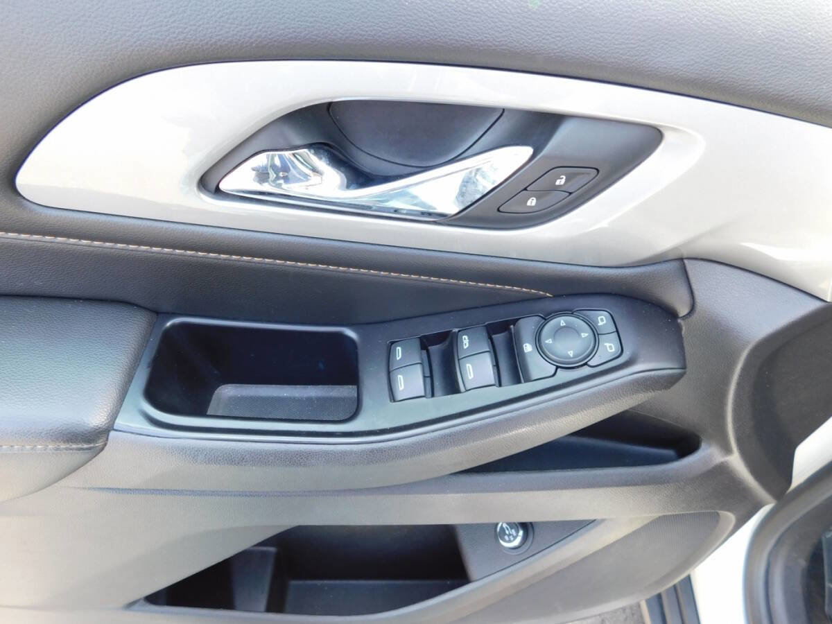 Used 2019 Chevrolet Traverse LT w/ LPO, Floor Liner Package image 20