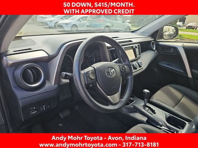 Used 2018 Toyota RAV4 LE image 9