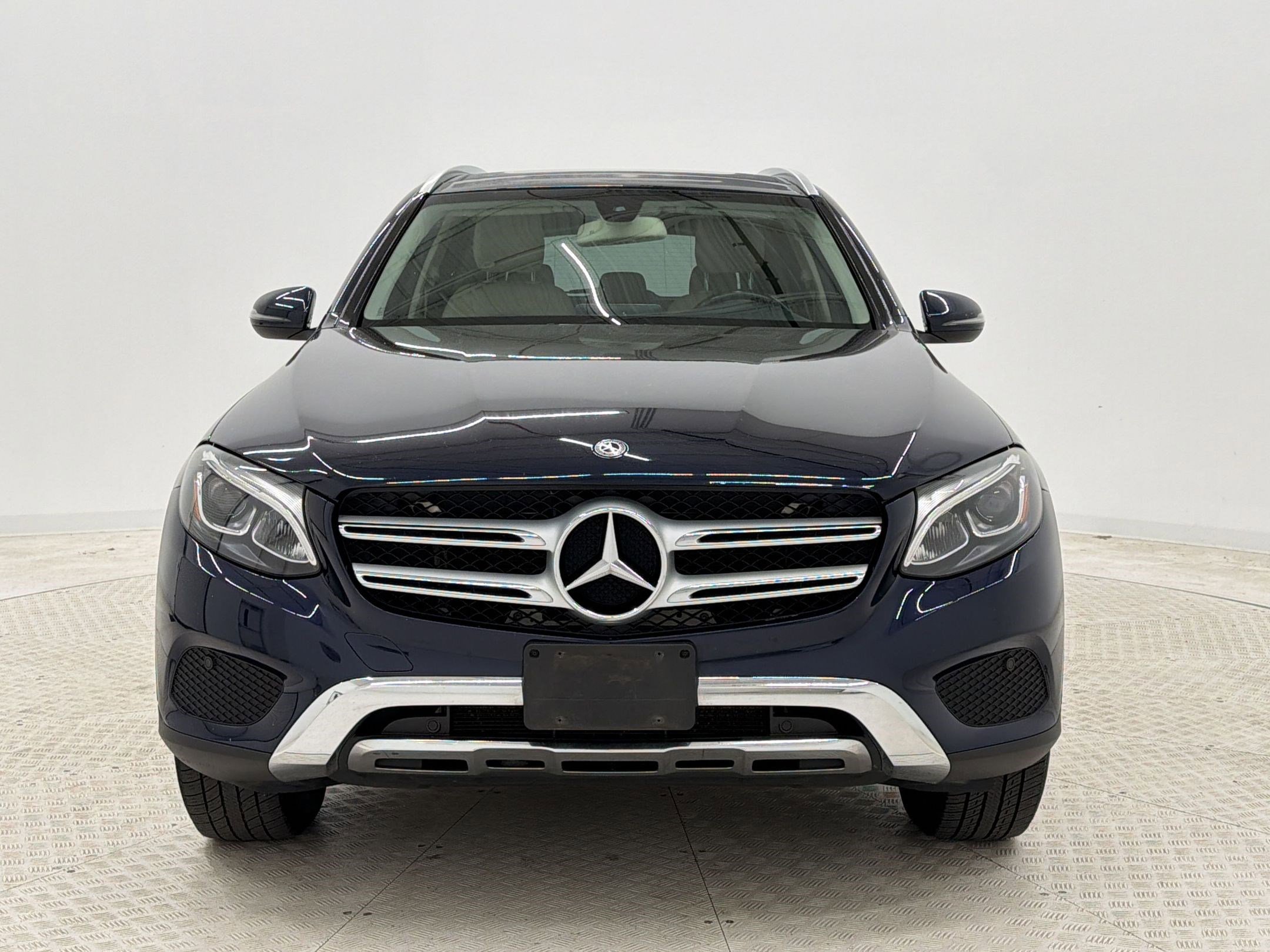 Used 2017 Mercedes-Benz GLC 300 4MATIC image 6