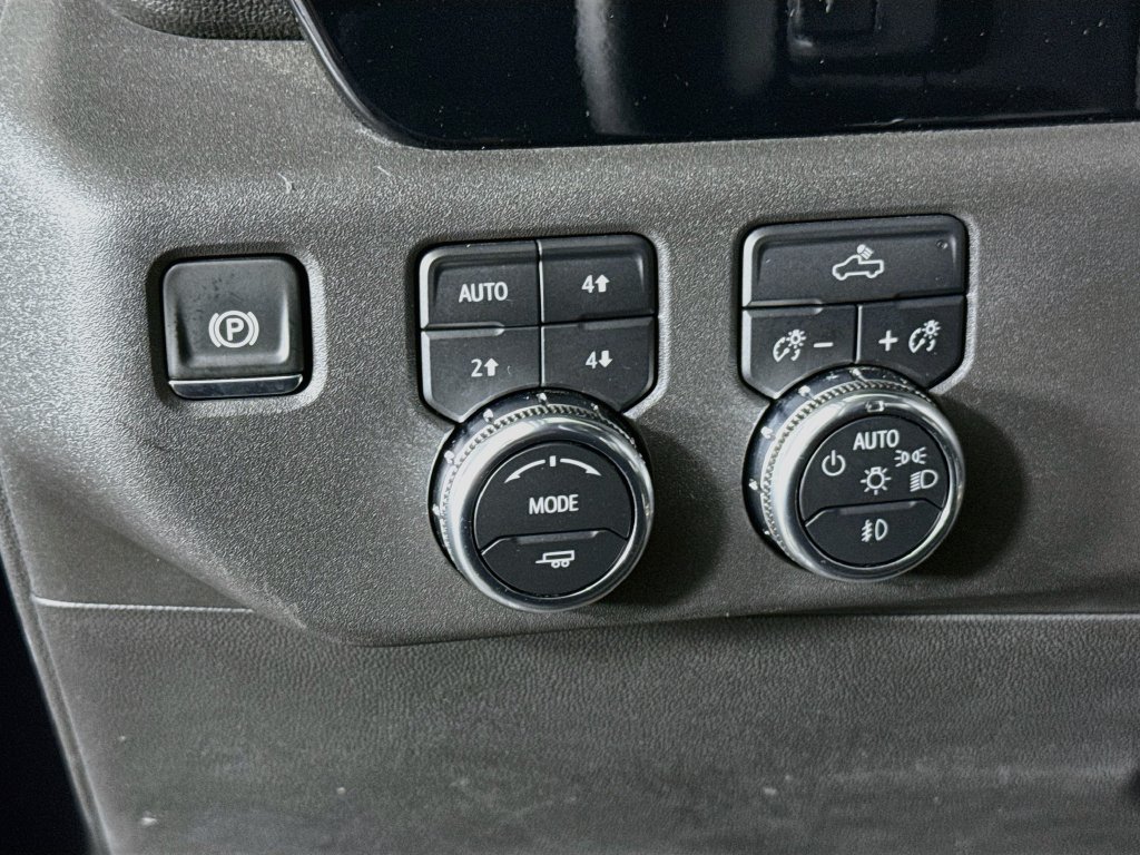 Used 2025 GMC Sierra 1500 Elevation AWD/4WD image 10