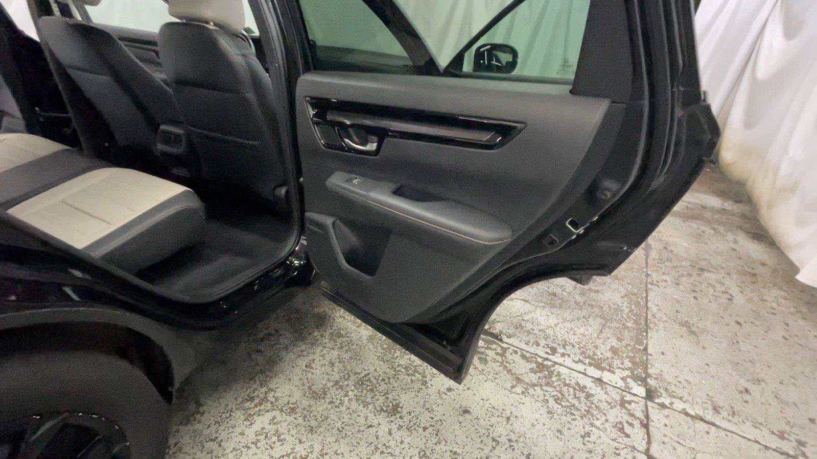 Used 2024 Honda CR-V Sport Touring image 22