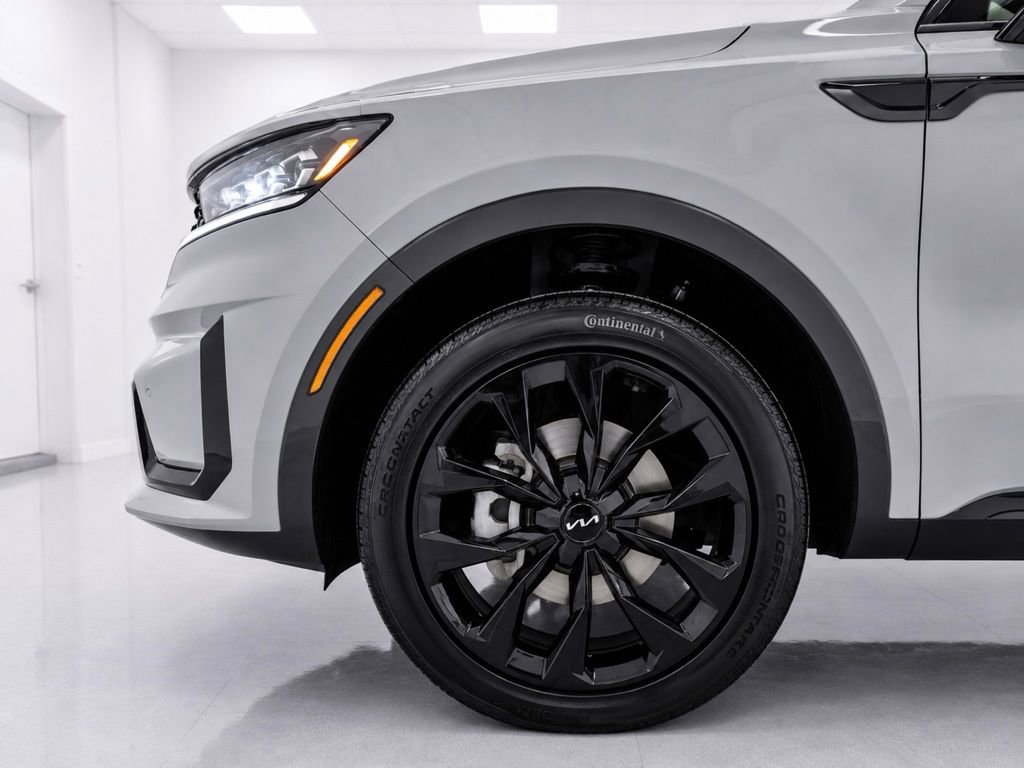 Used 2023 Kia Sorento SX AWD/4WD image 10