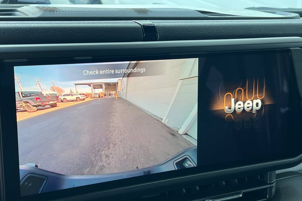 New 2026 Jeep Gladiator Sport AWD/4WD image 18