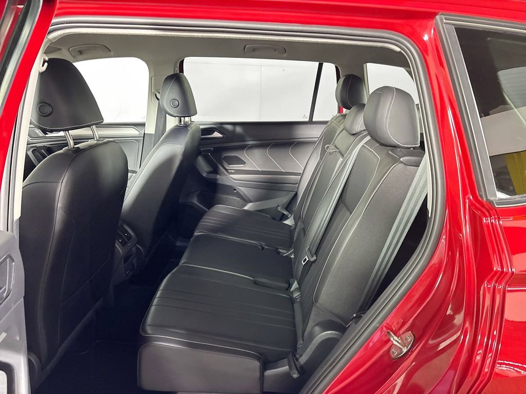 Certified 2023 Volkswagen Tiguan SE image 20