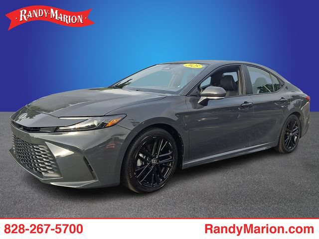 Used 2025 Toyota Camry SE