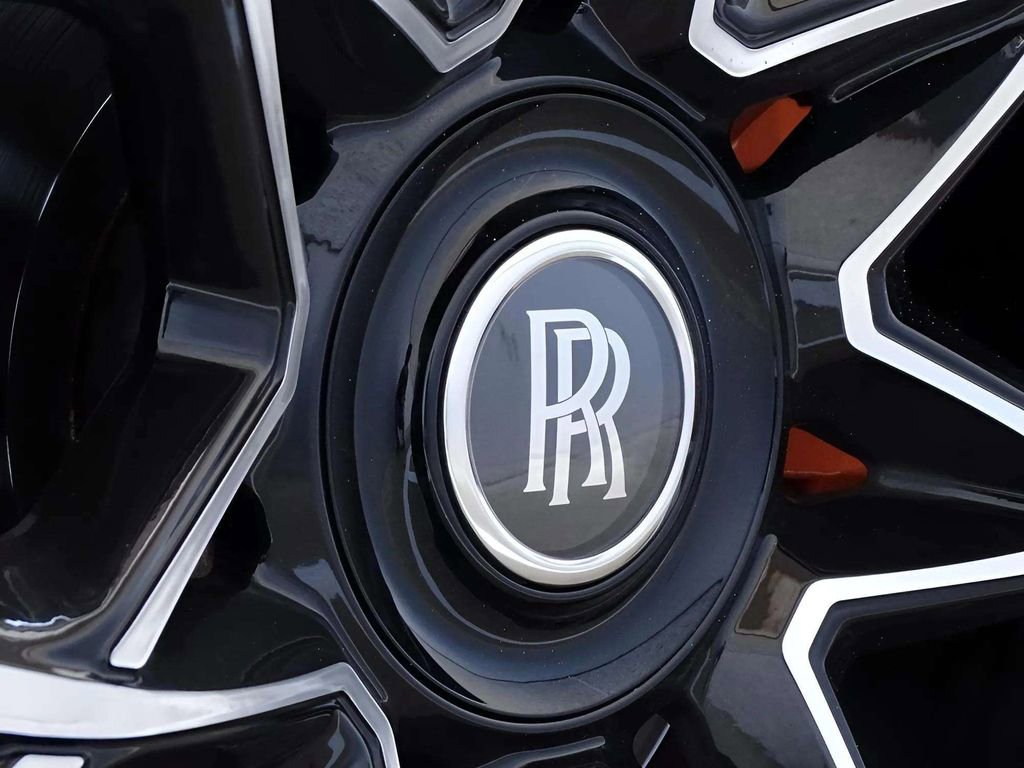 Certified 2023 Rolls-Royce Cullinan Black Badge w/ Driver's Package image 16