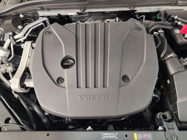 New 2026 Volvo V60 B5 Cross Country Plus w/ Protection Package Premier image 33