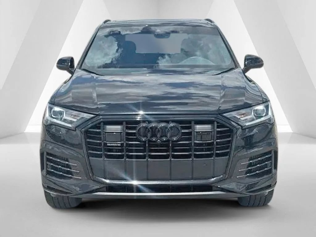 Used 2023 Audi Q7 3.0T Premium Plus AWD/4WD image 2