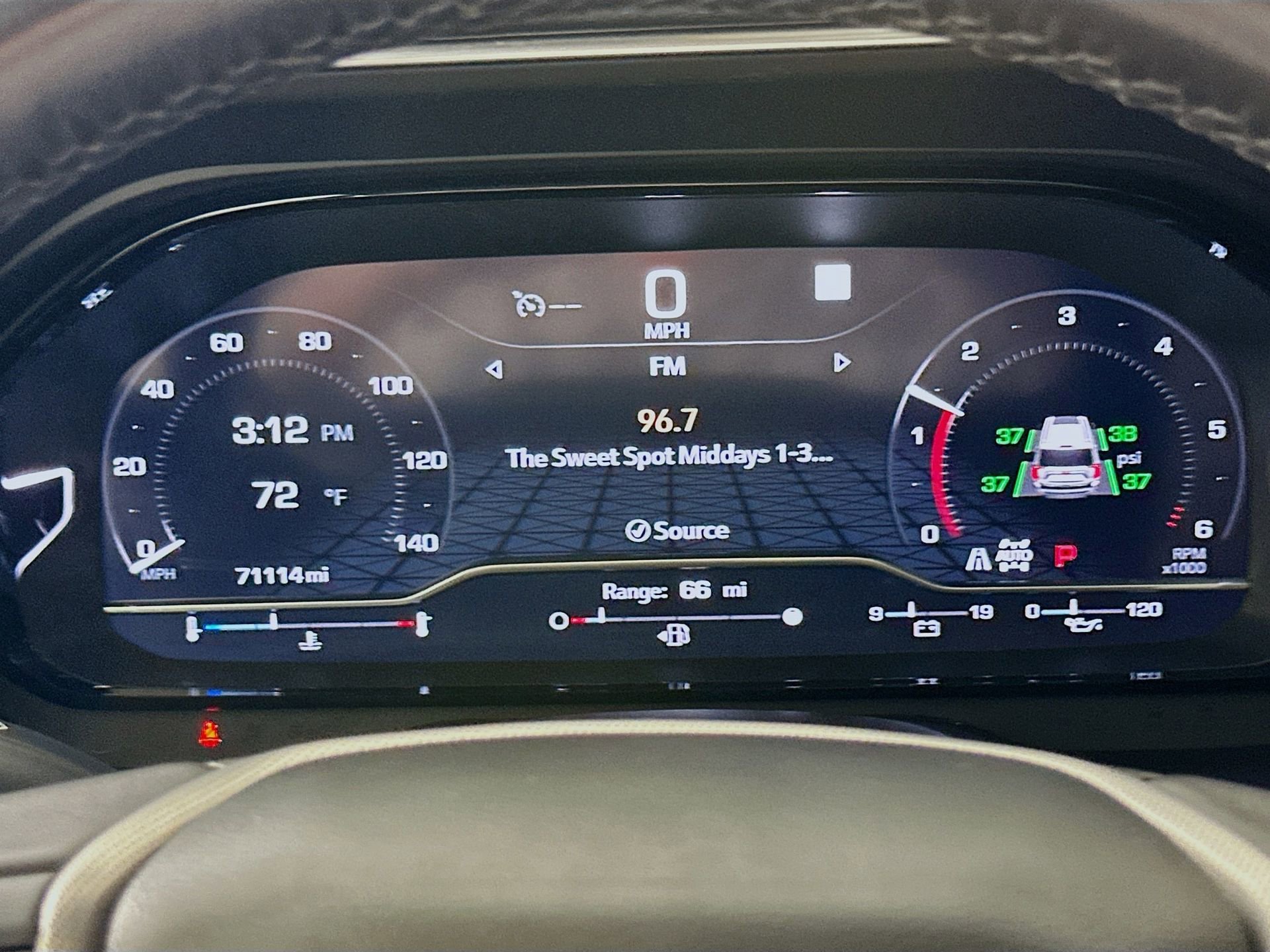 Used 2022 GMC Yukon Denali image 13