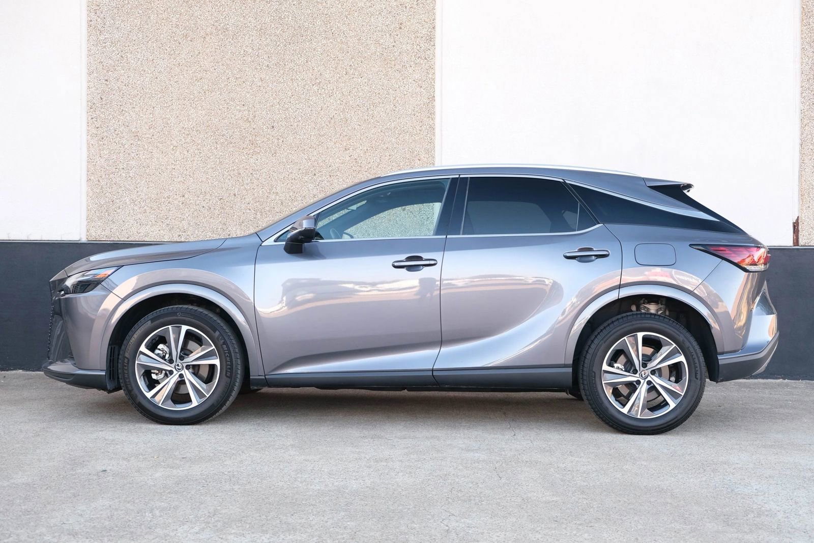 Used 2023 Lexus RX 350 Premium FWD image 6